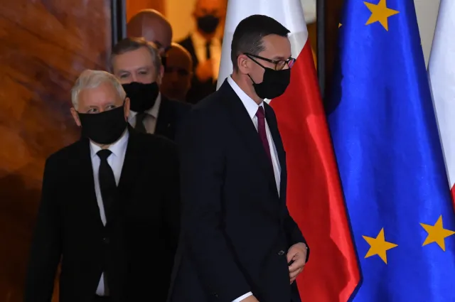 Koalicjanci Prawa i Sprawiedliwości okopują się na nowo