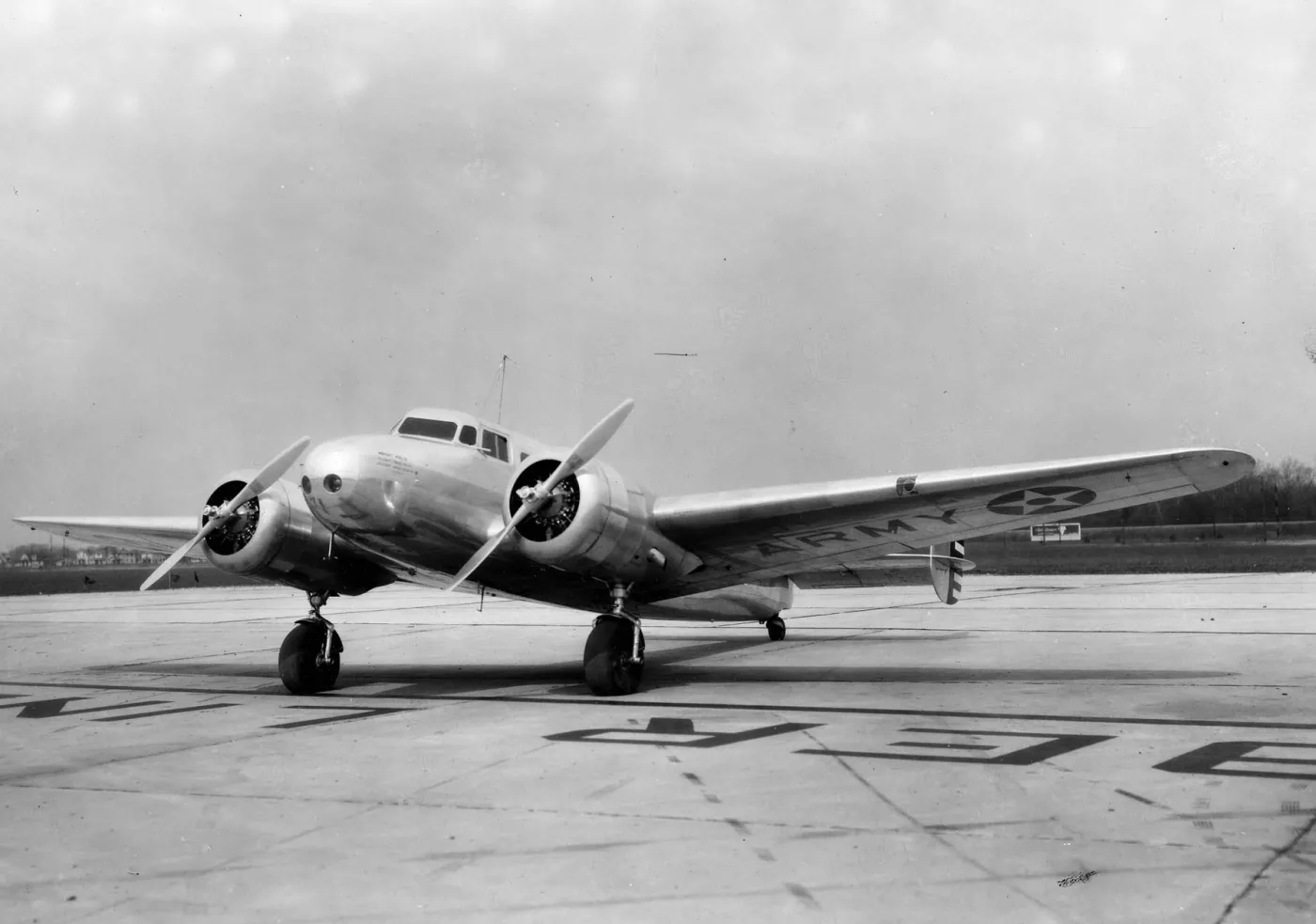 Fokkery, boeingi, lockheedy. Przedwojenny biznes lotniczy zdominowały USA