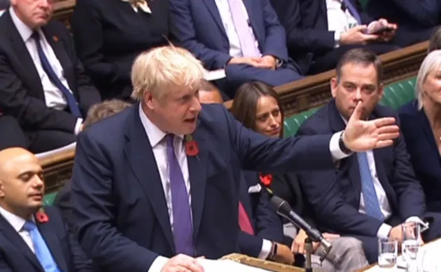 Izba Gmin odrzuciła wniosek o przedterminowe wybory. Johnson komentuje