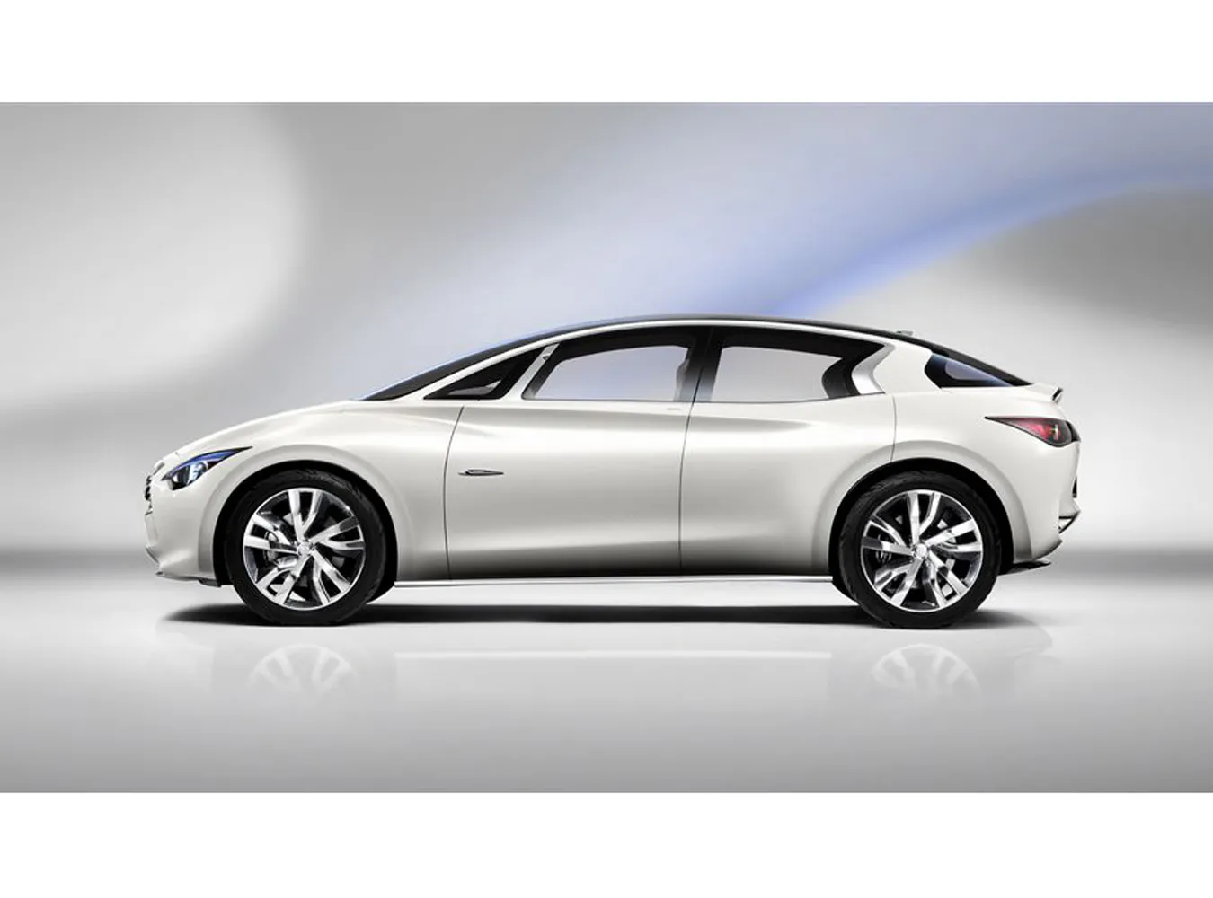 1820921-infiniti-na-gmc2011-concept-car-3.jpg