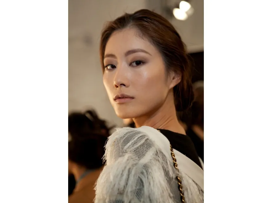 2095894-makijaz-bobby-brown-dla-tibi-w.jpg