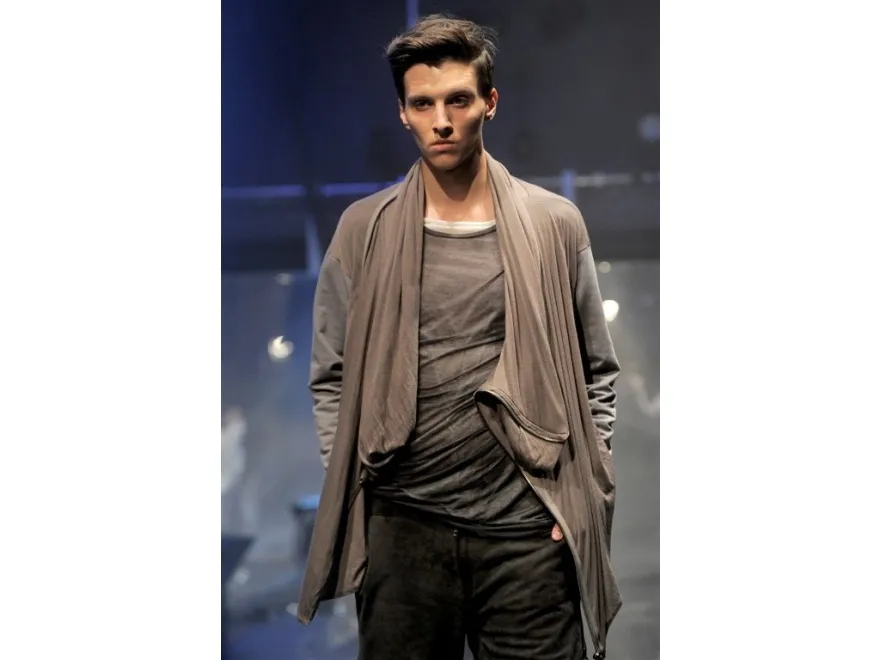 2129279-niedoslowna-moda-pokaz-jesiennej.jpg