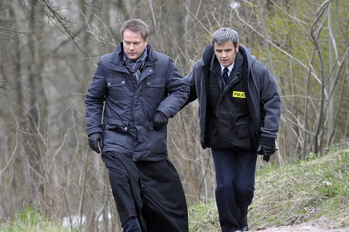 Sandomierz i Tarnobrzeg biją się o ojca Mateusza