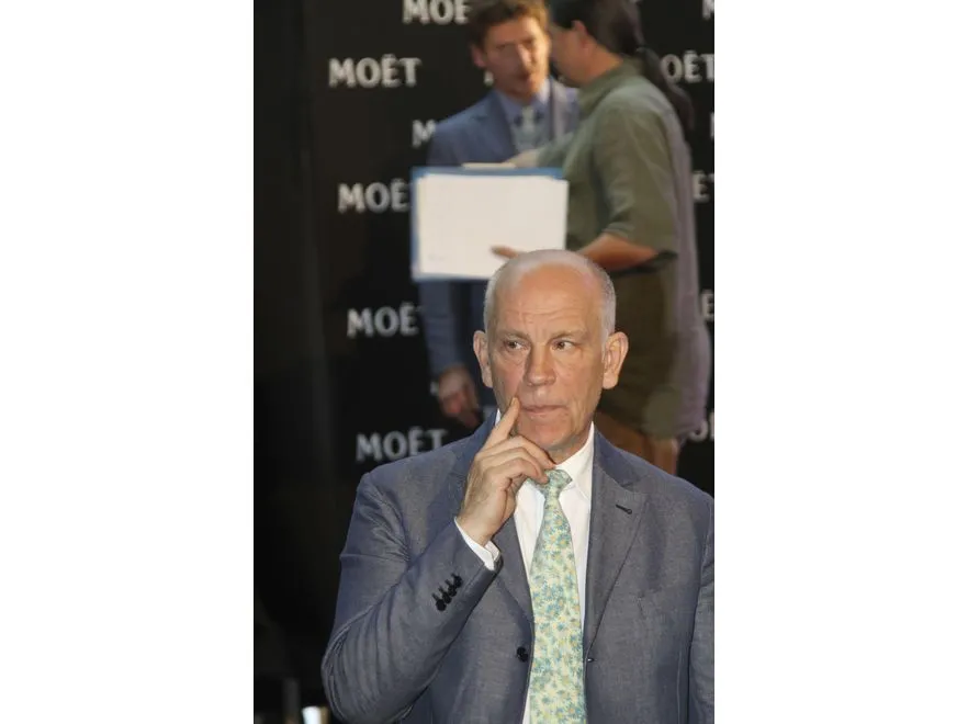 2260188-malkovich-kolekcja-ap110707134976.jpg