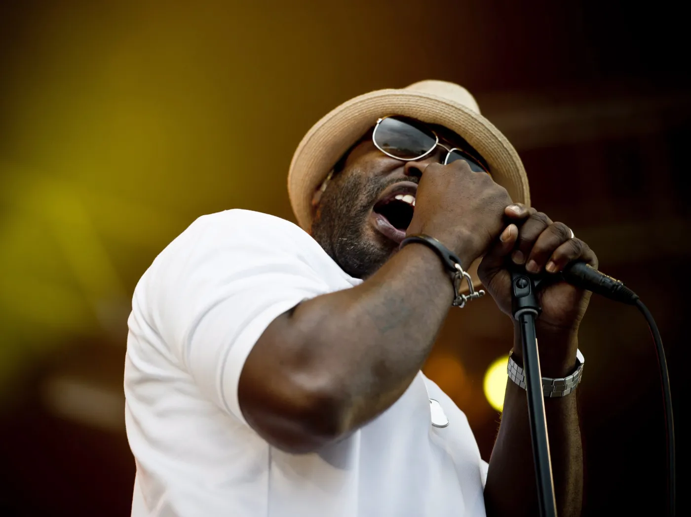 2261015-the-roots-na-festiwalu-openair.jpg