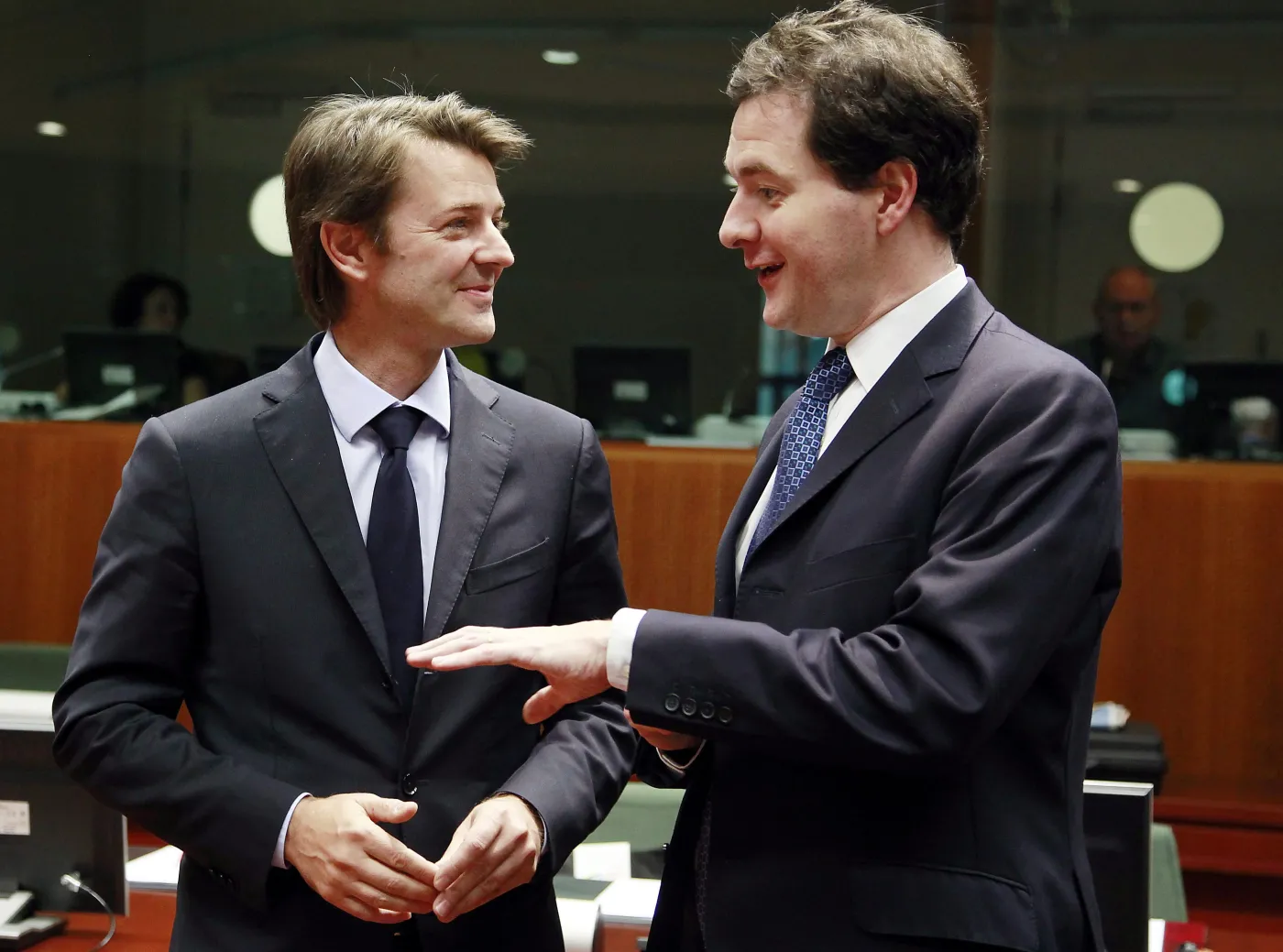 2267275-george-osborne-i-francois-baroin.jpg