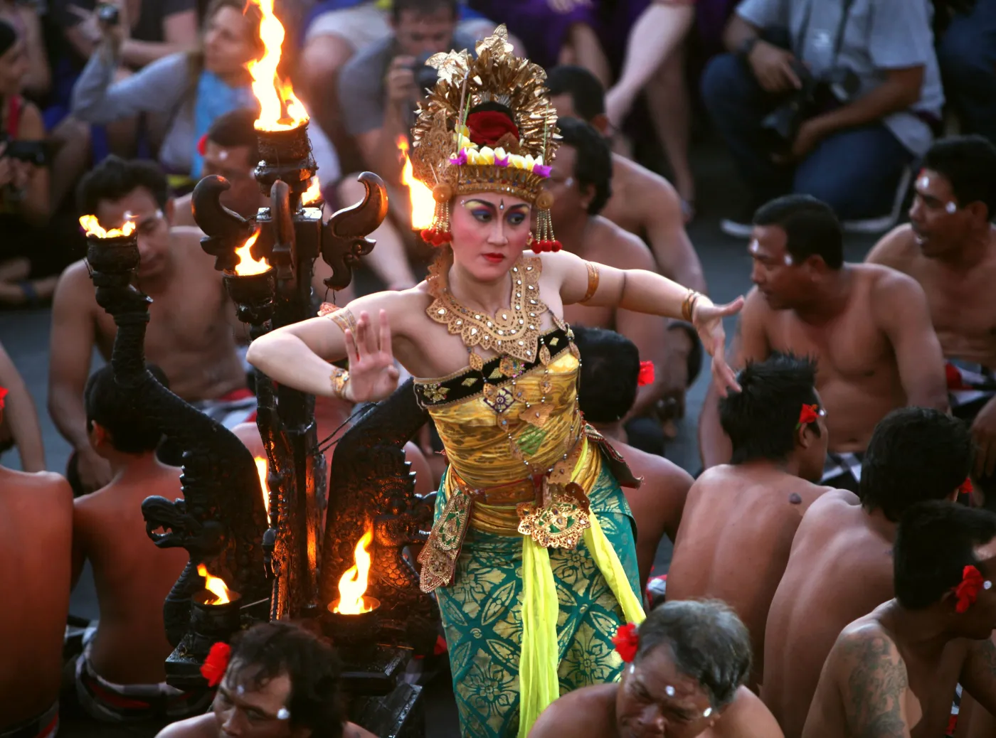 Taniec Kecak w świątyni Uluwatu