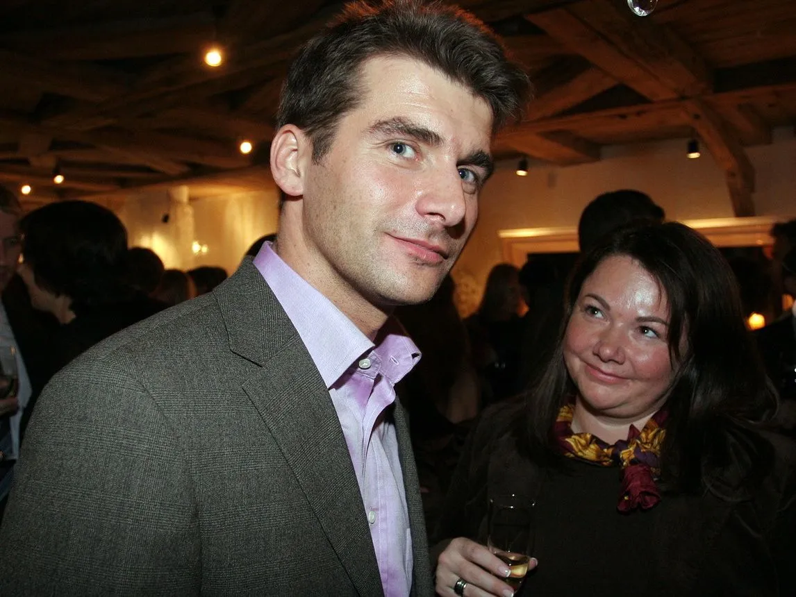 2166163-kasia-jest-wpatrzona-w-tomka-jak.jpg