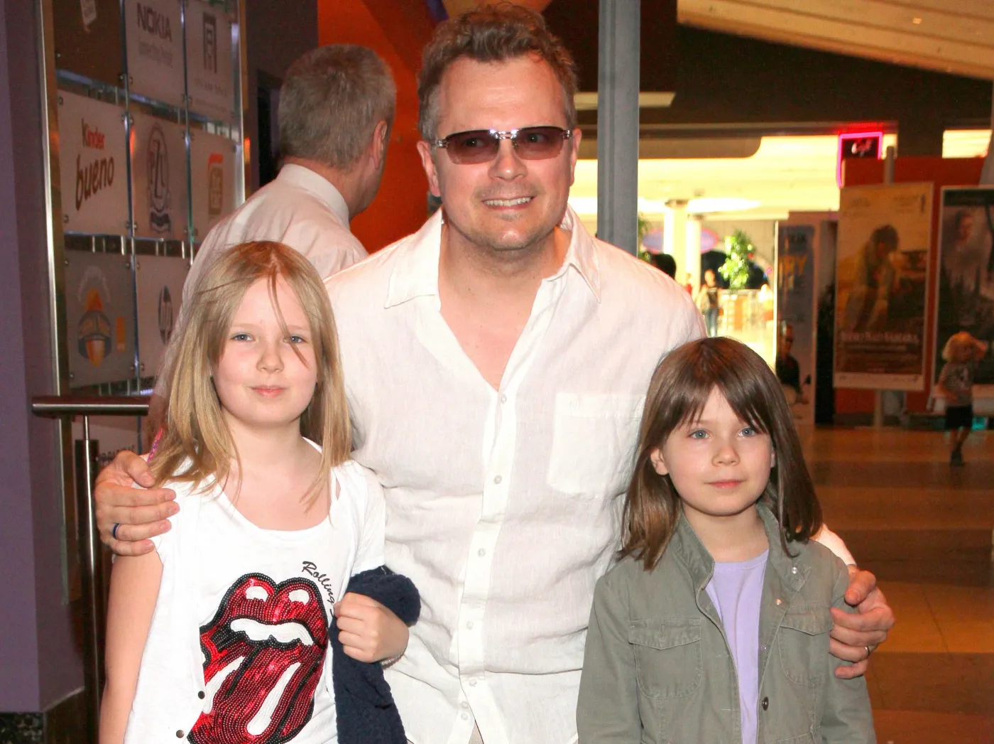 2222583-piotr-szwedes-z-corkami-martyna.jpg