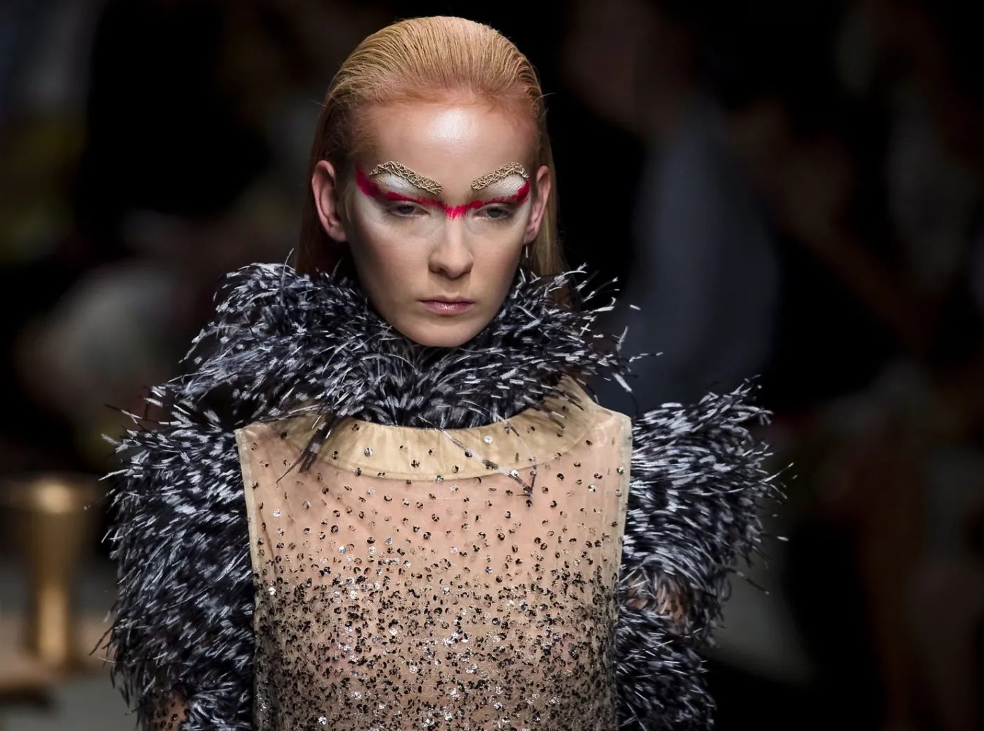 2545883-kolekcja-manish-arora-na-sezon.jpg