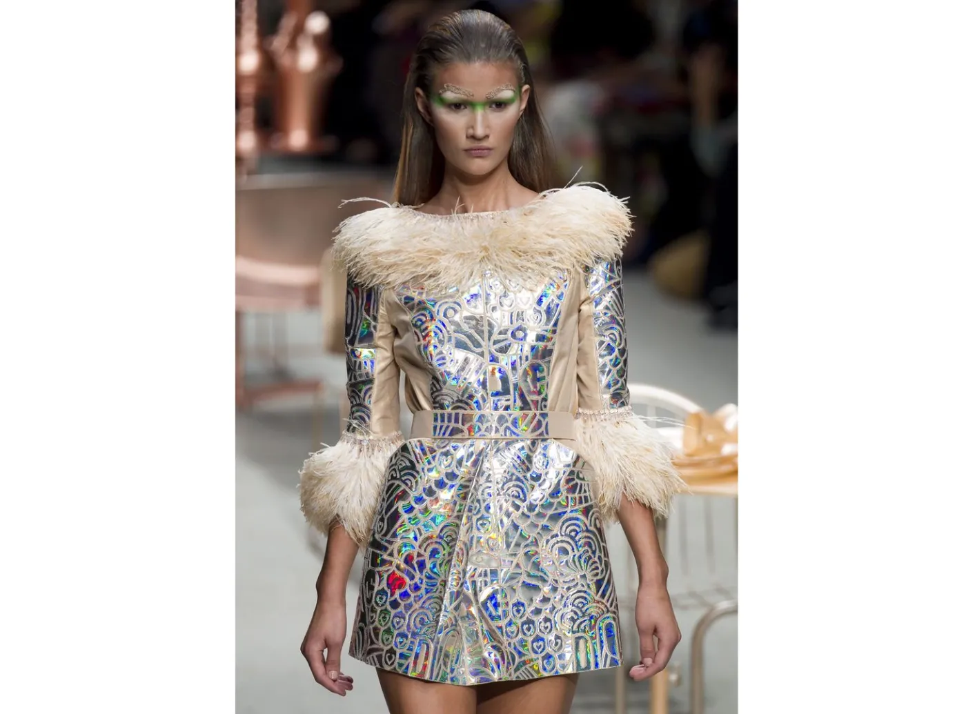 2545962-kolekcja-manish-arora-na-sezon.jpg