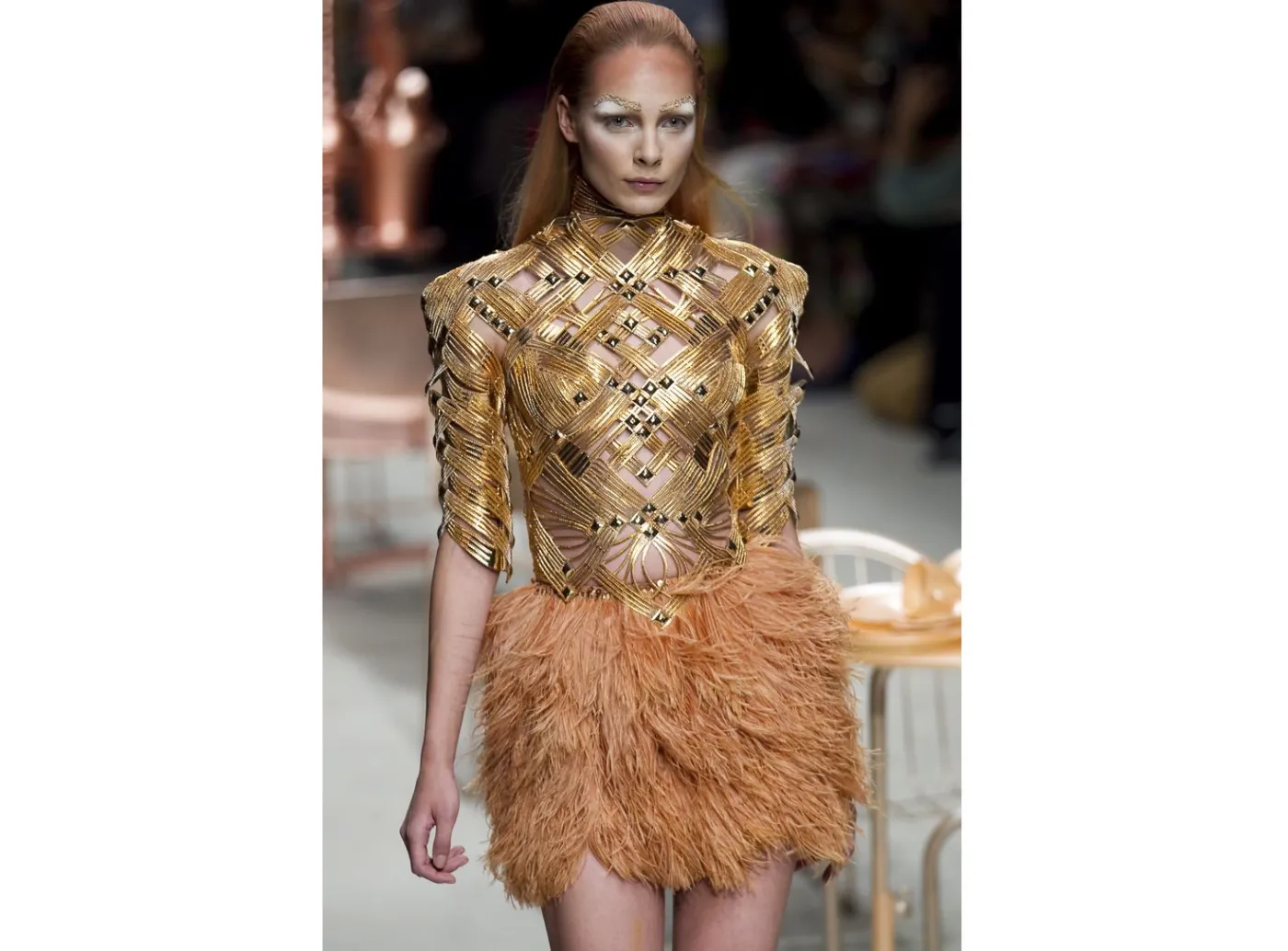 2546097-kolekcja-manish-arora-na-sezon.jpg
