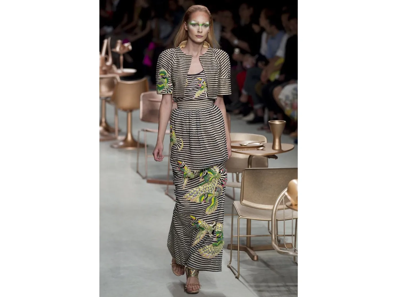 2546313-kolekcja-manish-arora-na-sezon.jpg