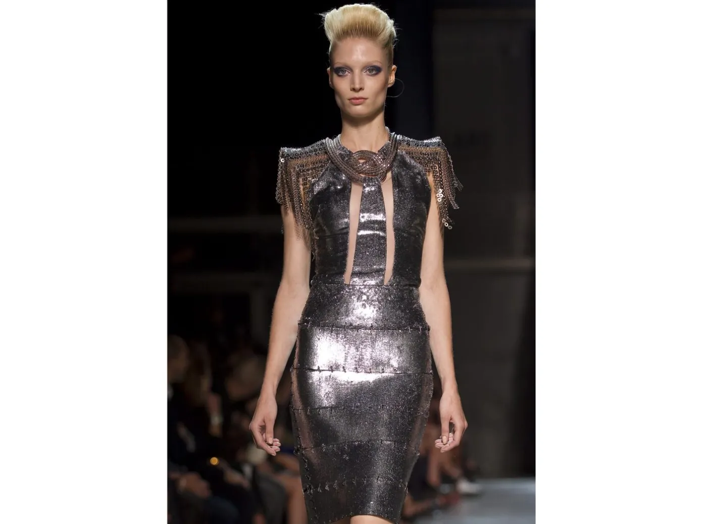 2568605-kolekcja-manish-arora-dla-paco.jpg
