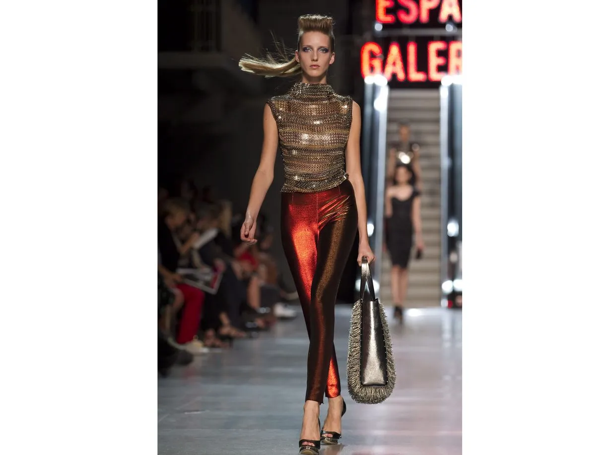 2568632-kolekcja-manish-arora-dla-paco.jpg