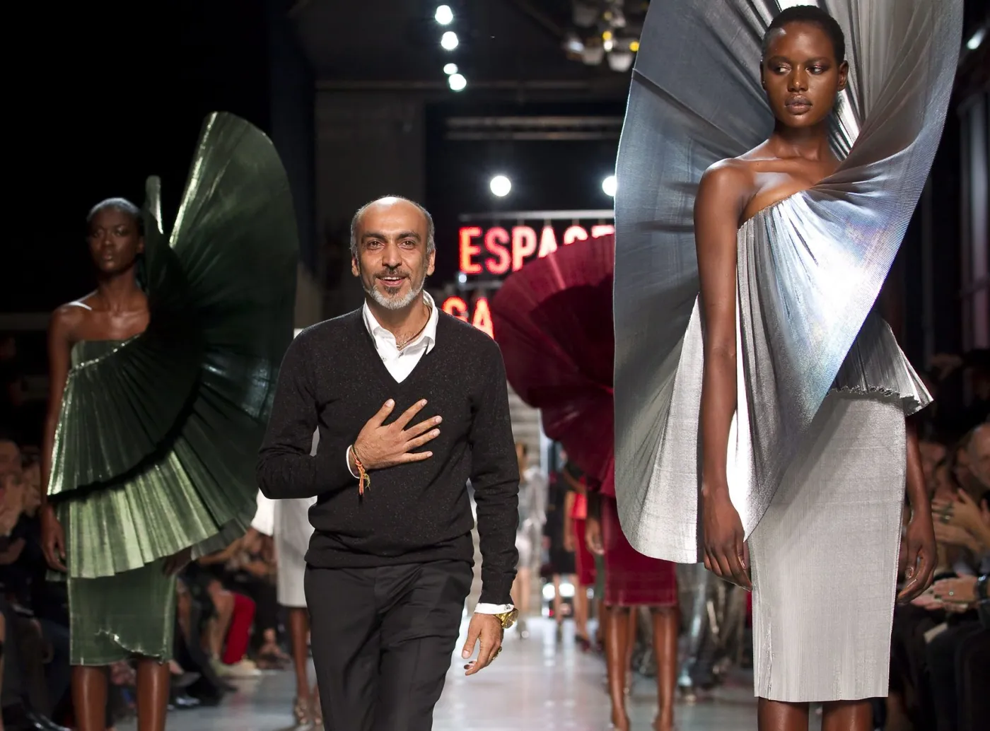 2569334-kolekcja-manish-arora-dla-paco.jpg