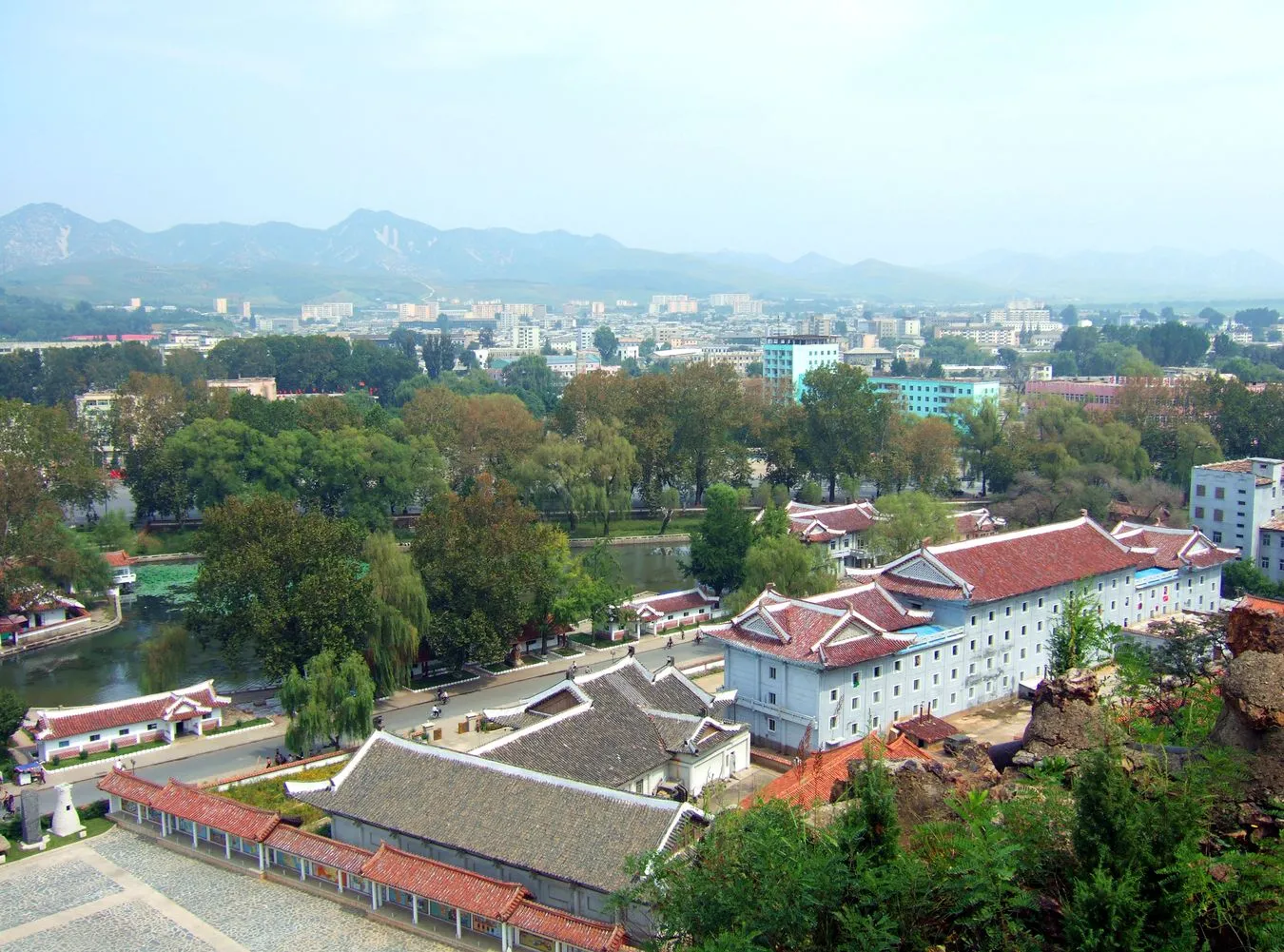 2726056-phenian-stolica-korei-polnocnej.jpg