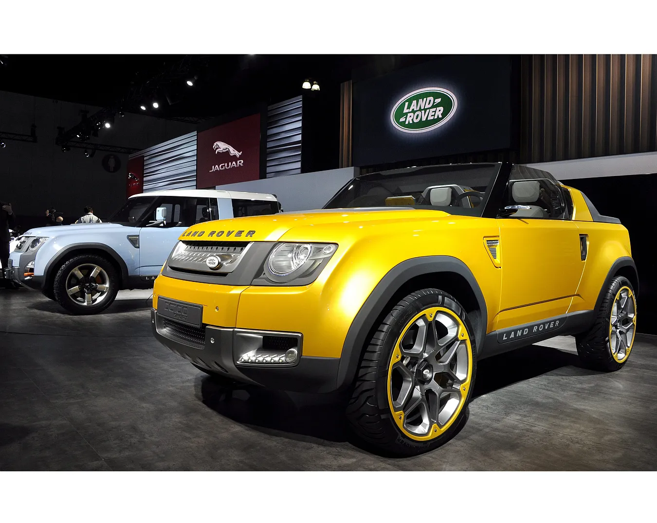 2747963-land-rover-dc-100-concept-i-dc.jpg