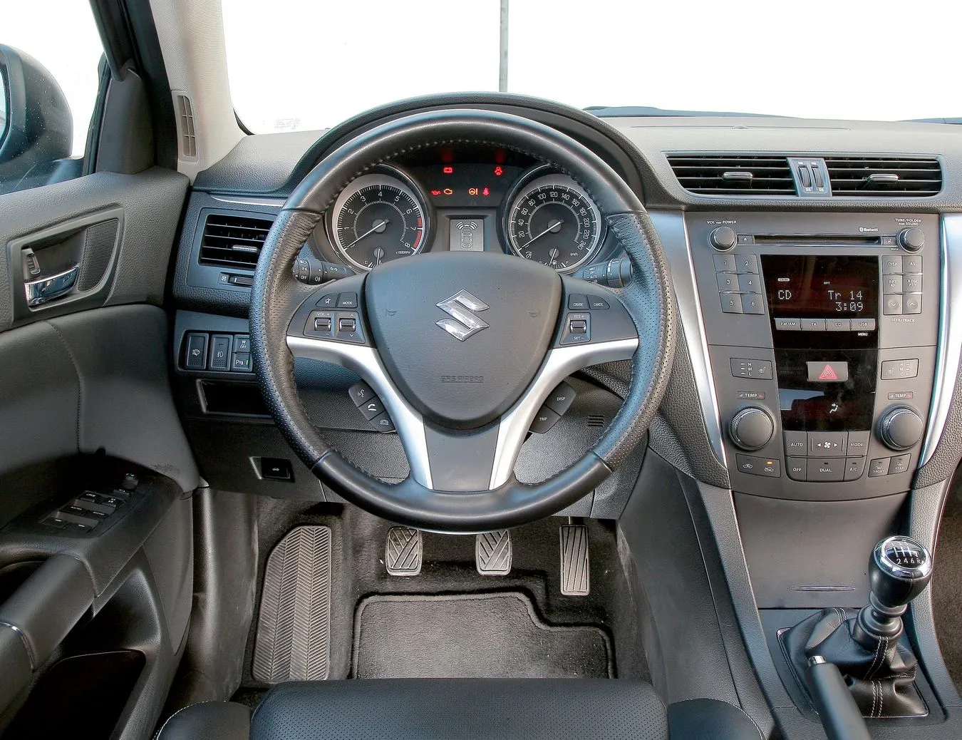 Suzuki kizashi 