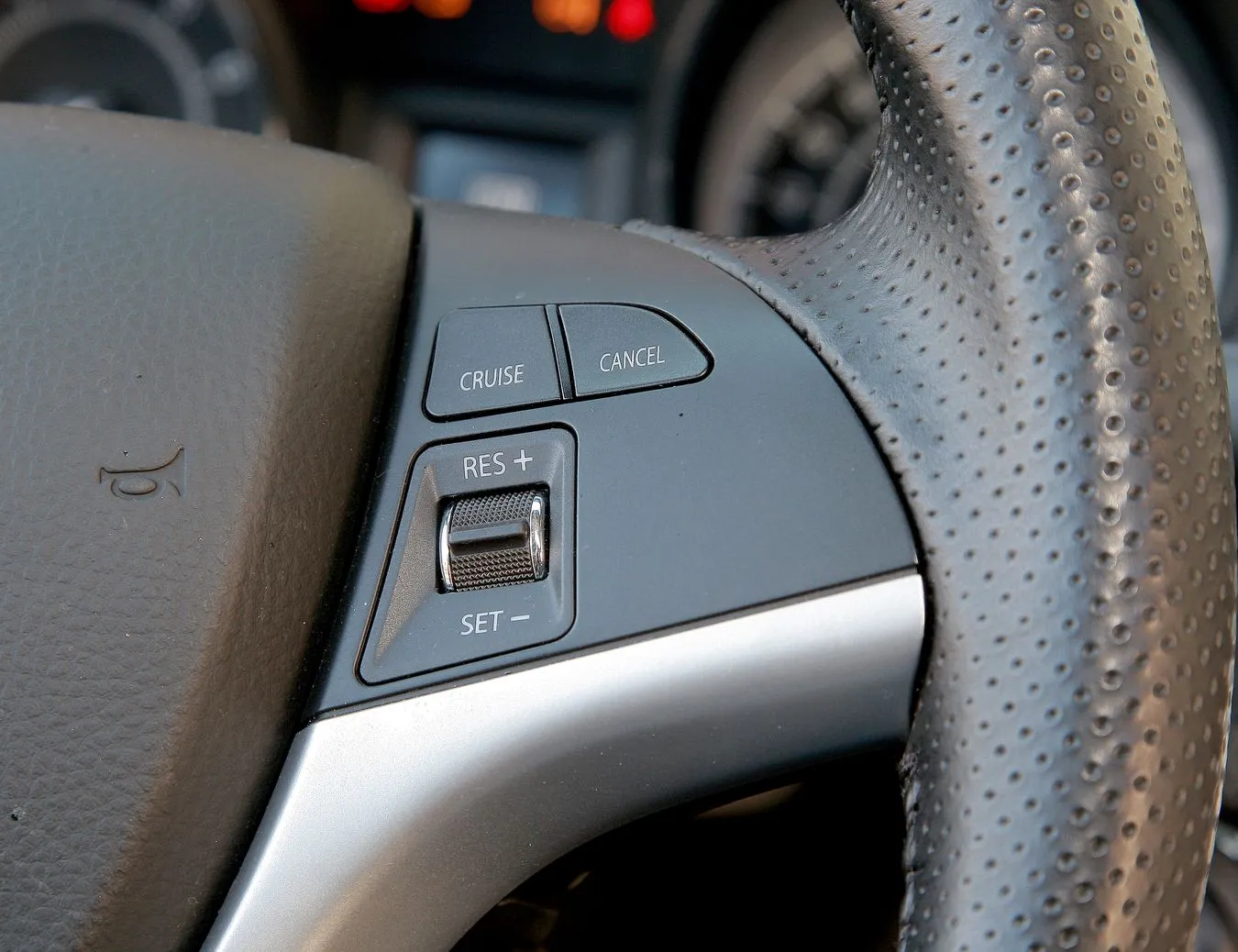 2782462-suzuki-kizashi-zdjecia-test-21.jpg