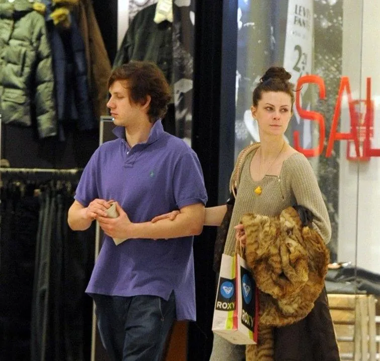 Antek Królikowski z dziewczyną