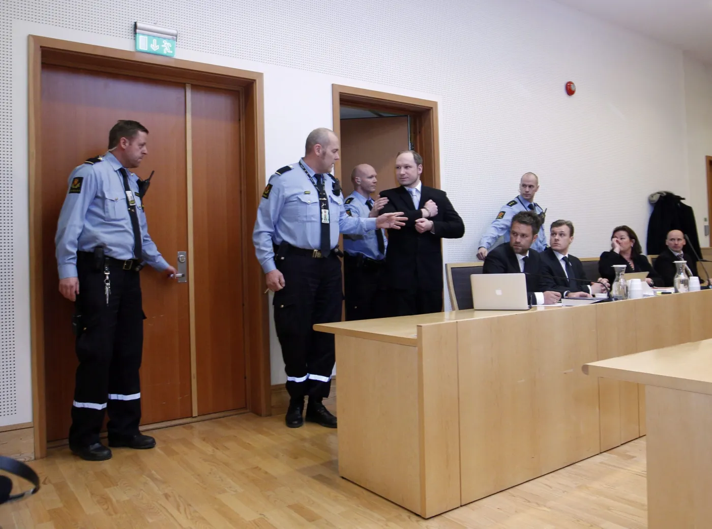 3057696-anders-breivik-norwegia-morderca.jpg