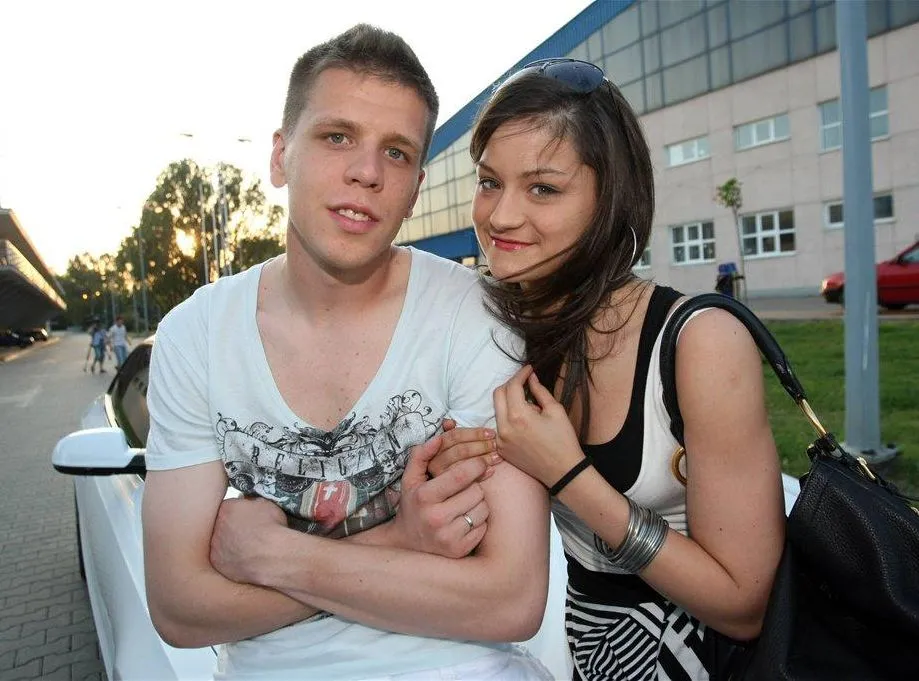 To koniec wielkiej miłości. Szczęsny znów jest do wzięcia