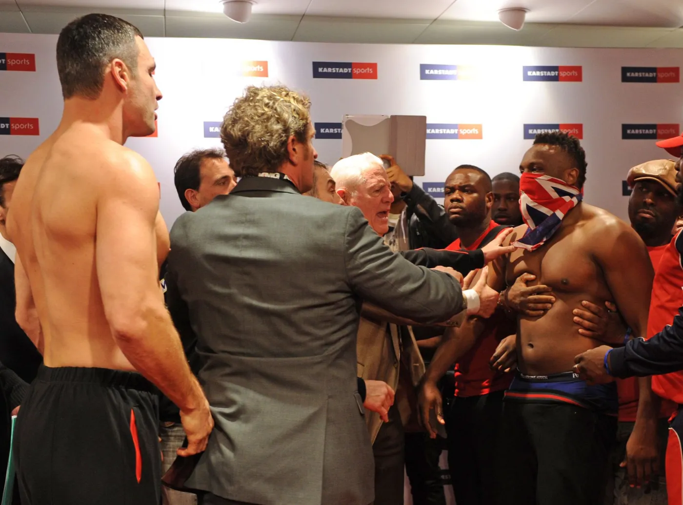 3106590-witalij-kliczko-dereck-chisora.jpg