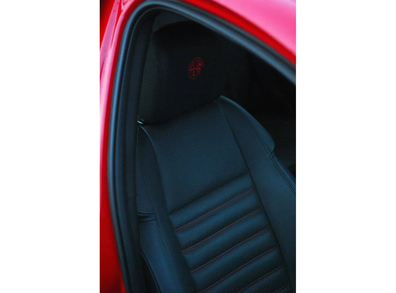 2860070-alfa-romeo-giulietta-dna-q2-10.jpg