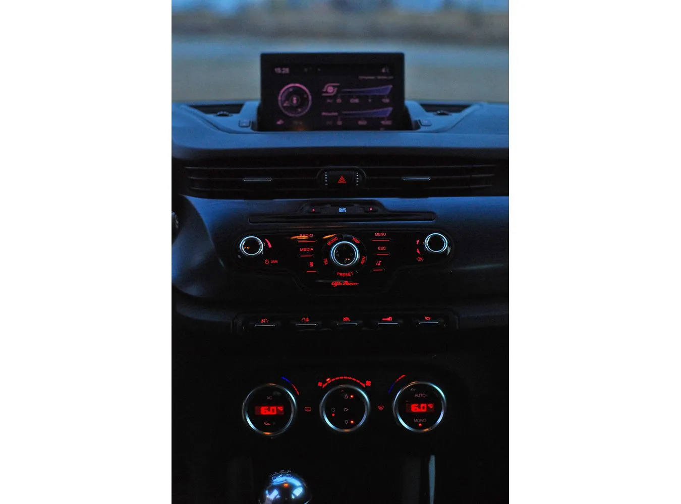 2860313-alfa-romeo-giulietta-dna-q2-20.jpg