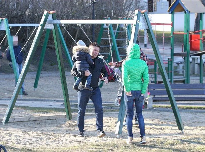  Dariusz Michalczewski z synem i żoną