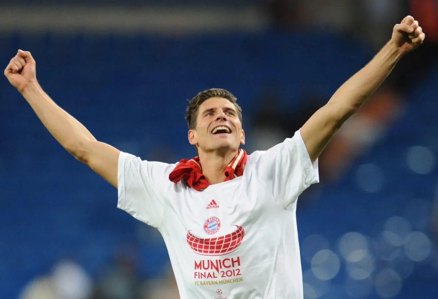 3418465-napastnik-bayernu-monachium-mario.jpg