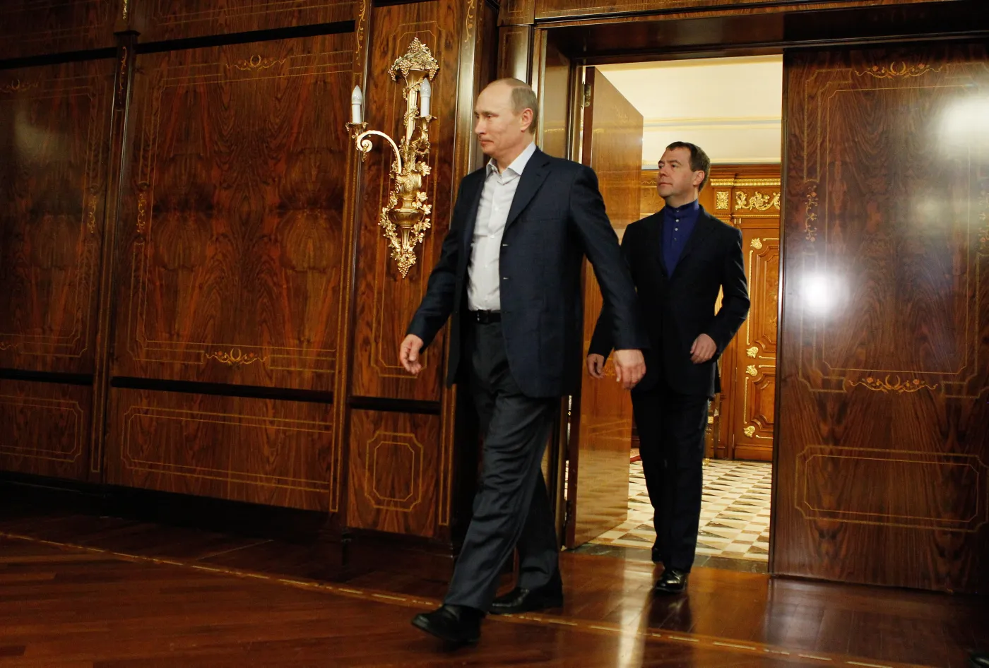 3198555-dmitrij-miedwiediew-i-wladimir.jpg