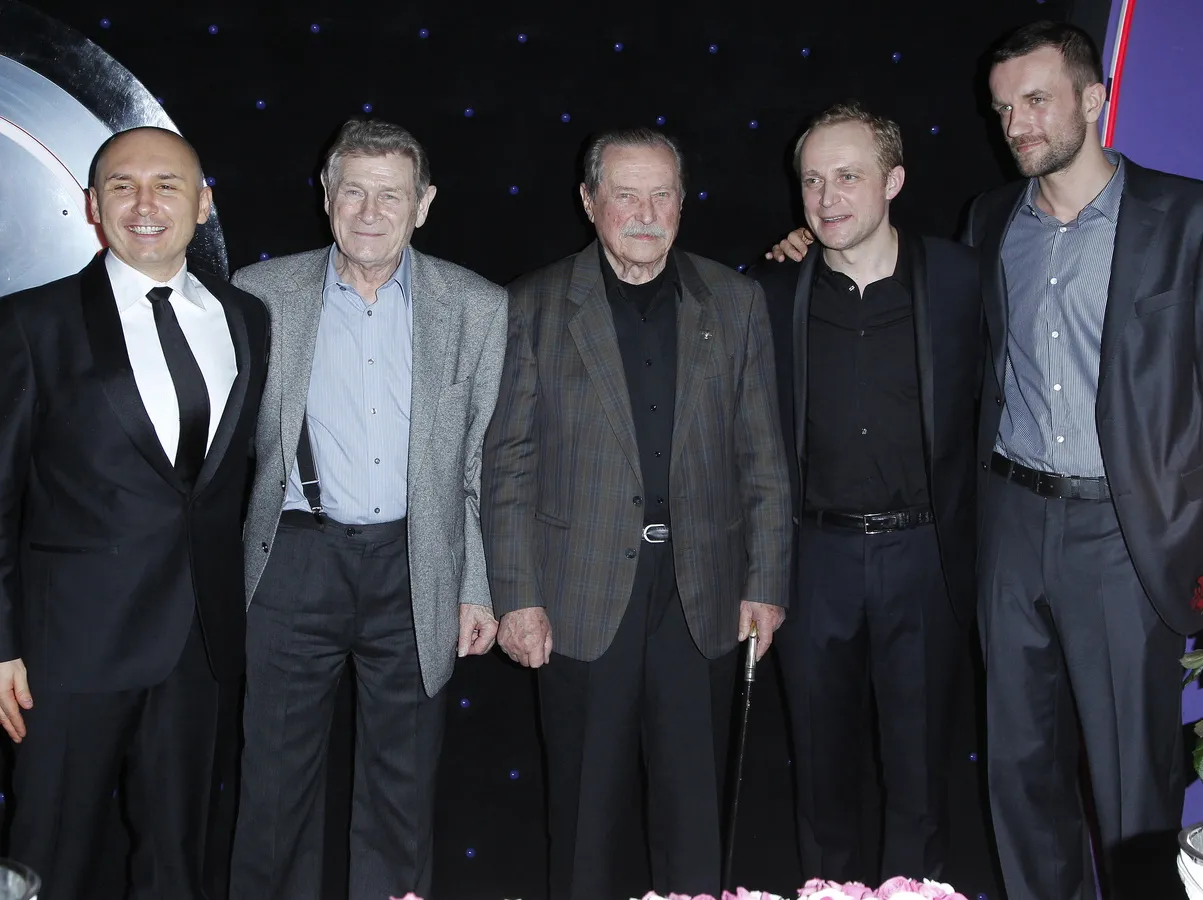 3217832-patryk-vega-stanislaw-mikulski.jpg