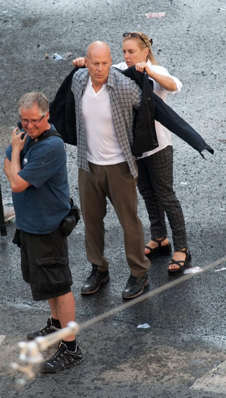 3674369-bruce-willis-na-planie-szklanej.jpg