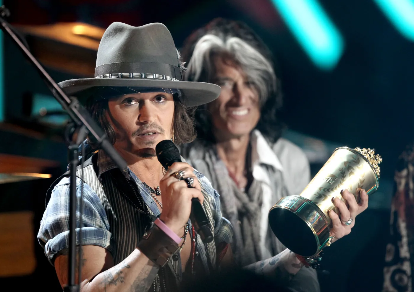 3610668-johnny-depp-nagrodzony-mtv-movie.jpg