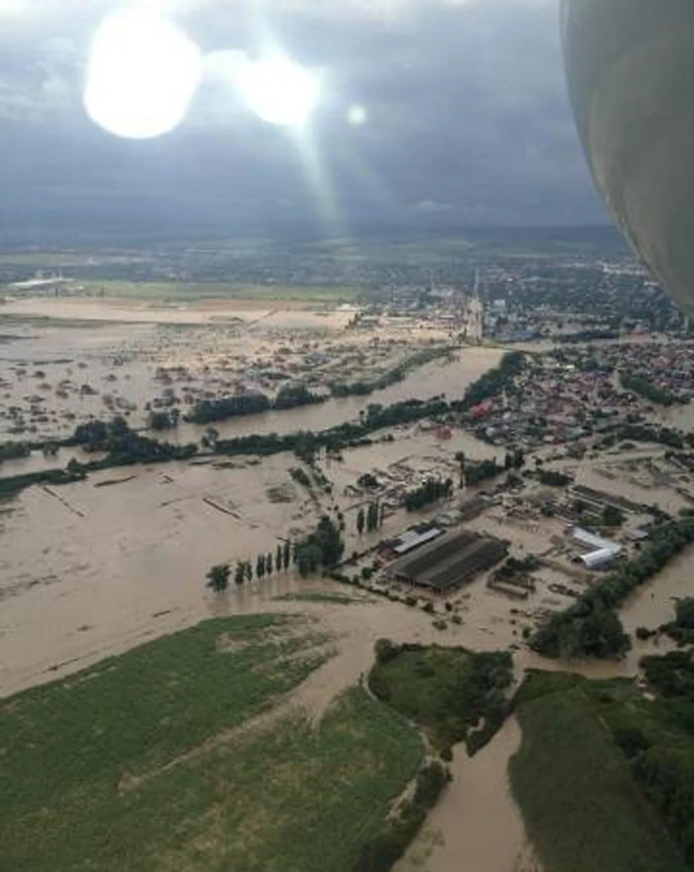 Wielka powódź w Rosji. Nie żyje 170 osób. ZDJĘCIA
