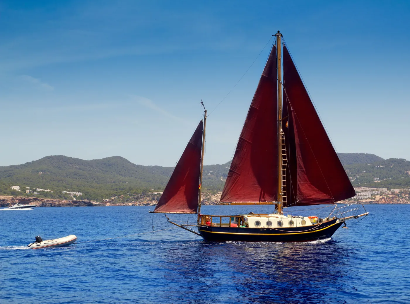 Wakacje z dreszczykiem. Nie tylko polskie firmy bankrutują