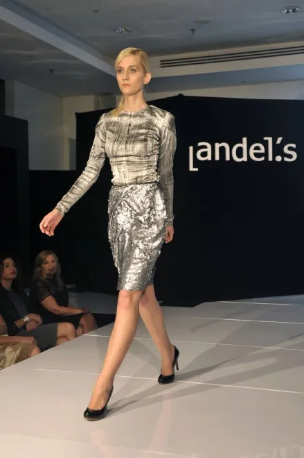 3762319-pokaz-kolekcji-mmc-studio-podczas.jpg