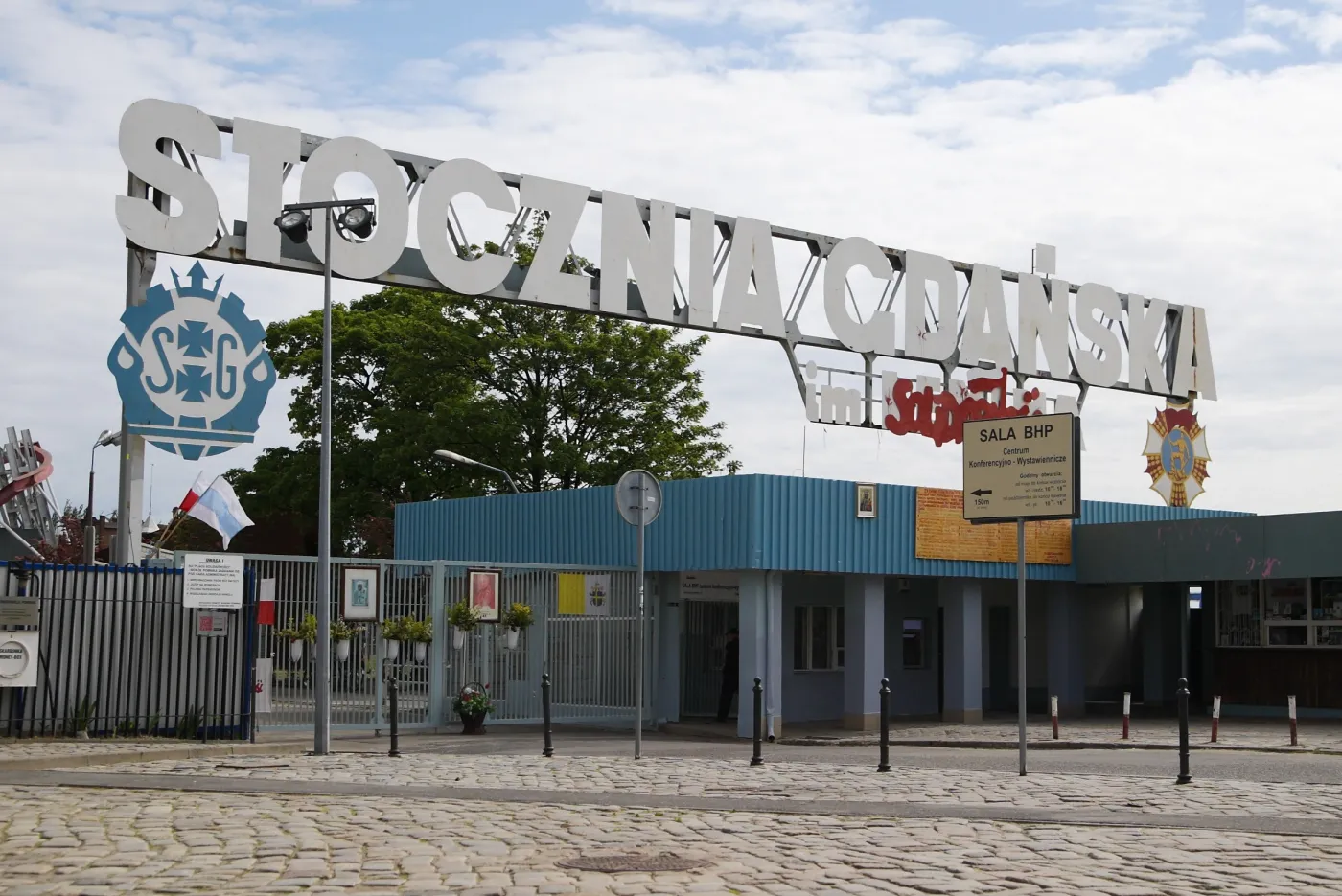 Sąd zajmie się Leninem na bramie stoczni