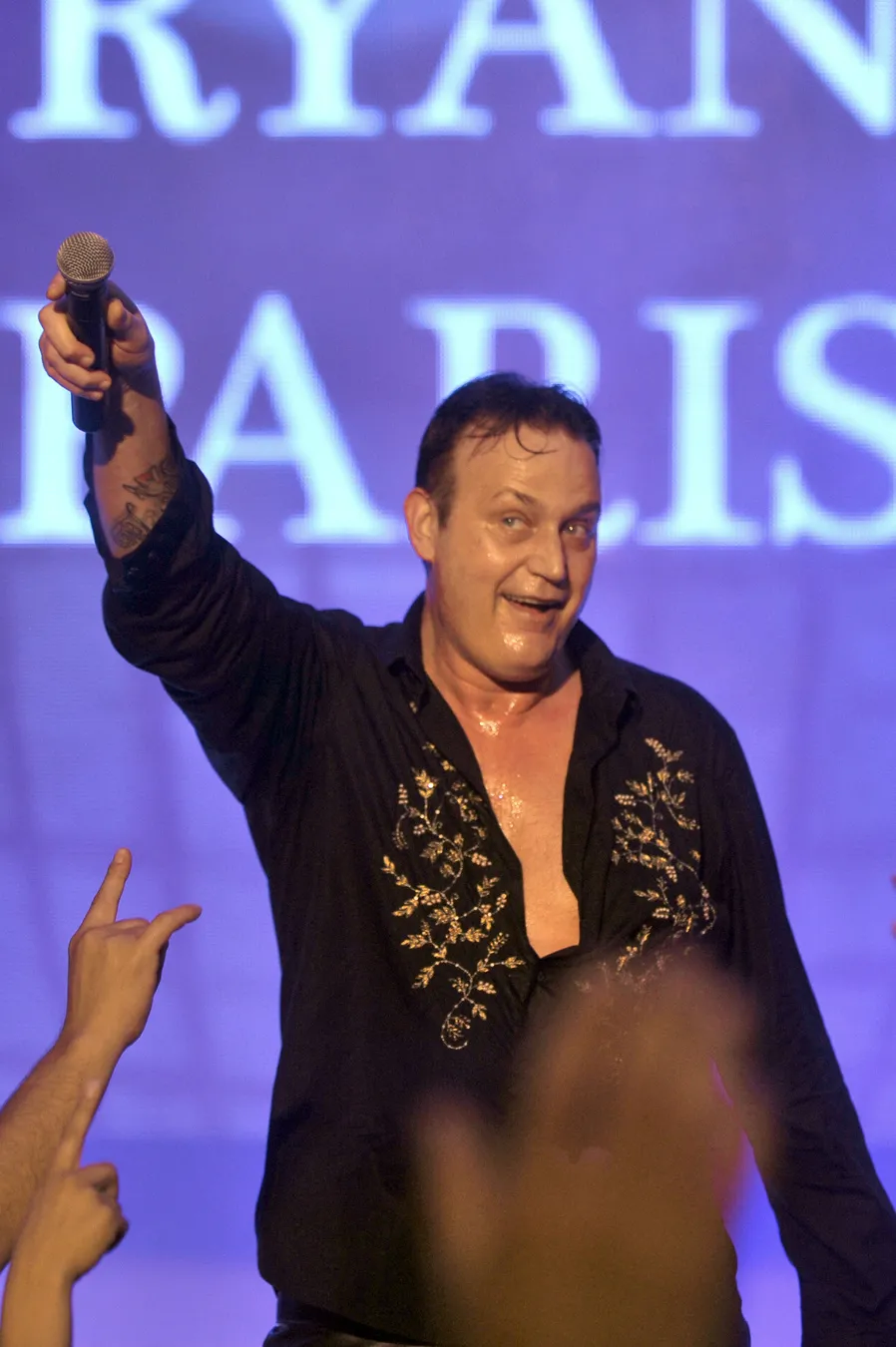 3828166-ryan-paris-podczas-koncertu-disco.jpg