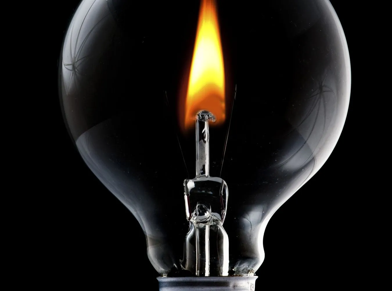 Rosja wstrzymuje dostawy energii elektrycznej na Białoruś