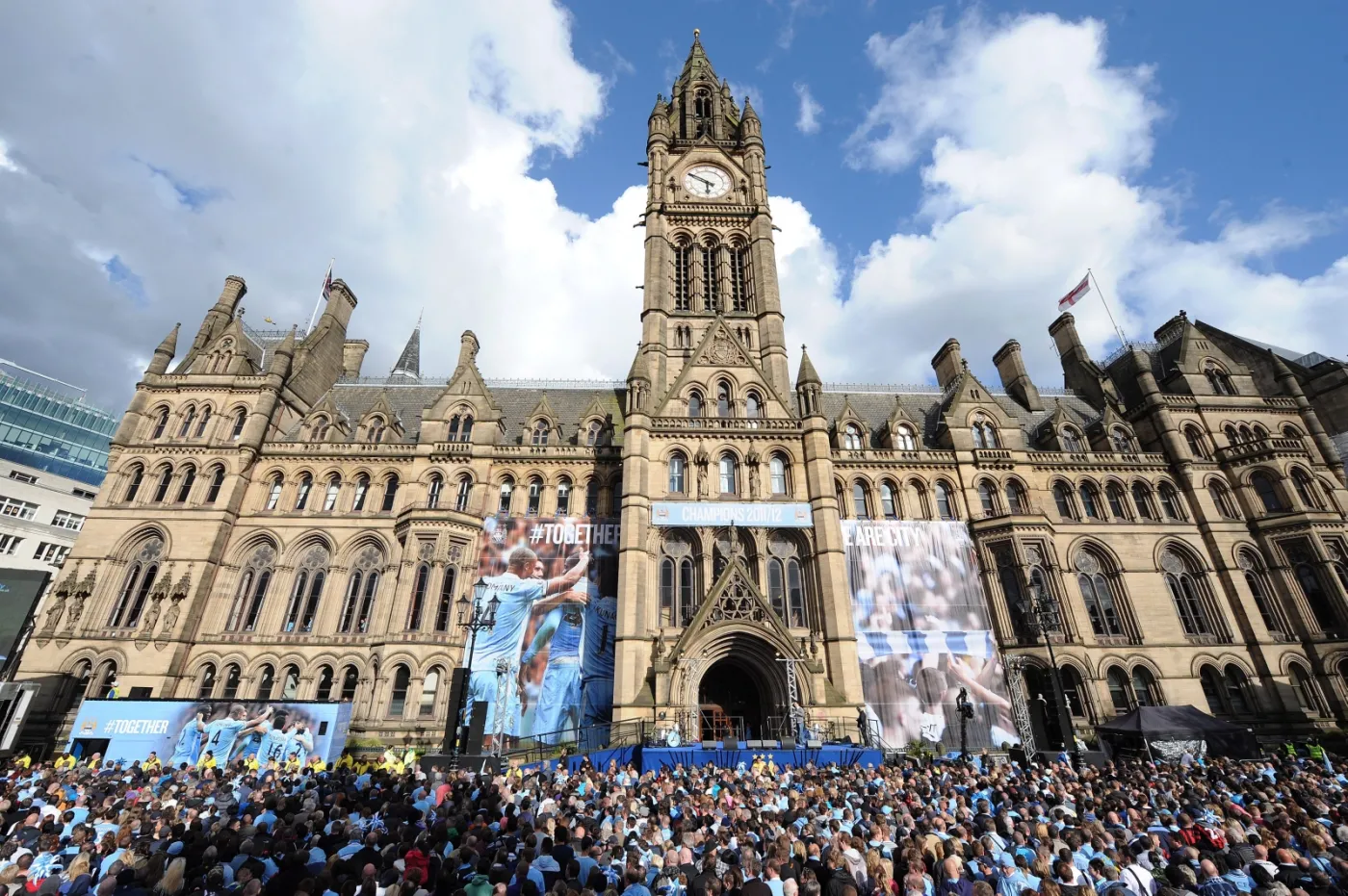 Manchester oszalał na niebiesko