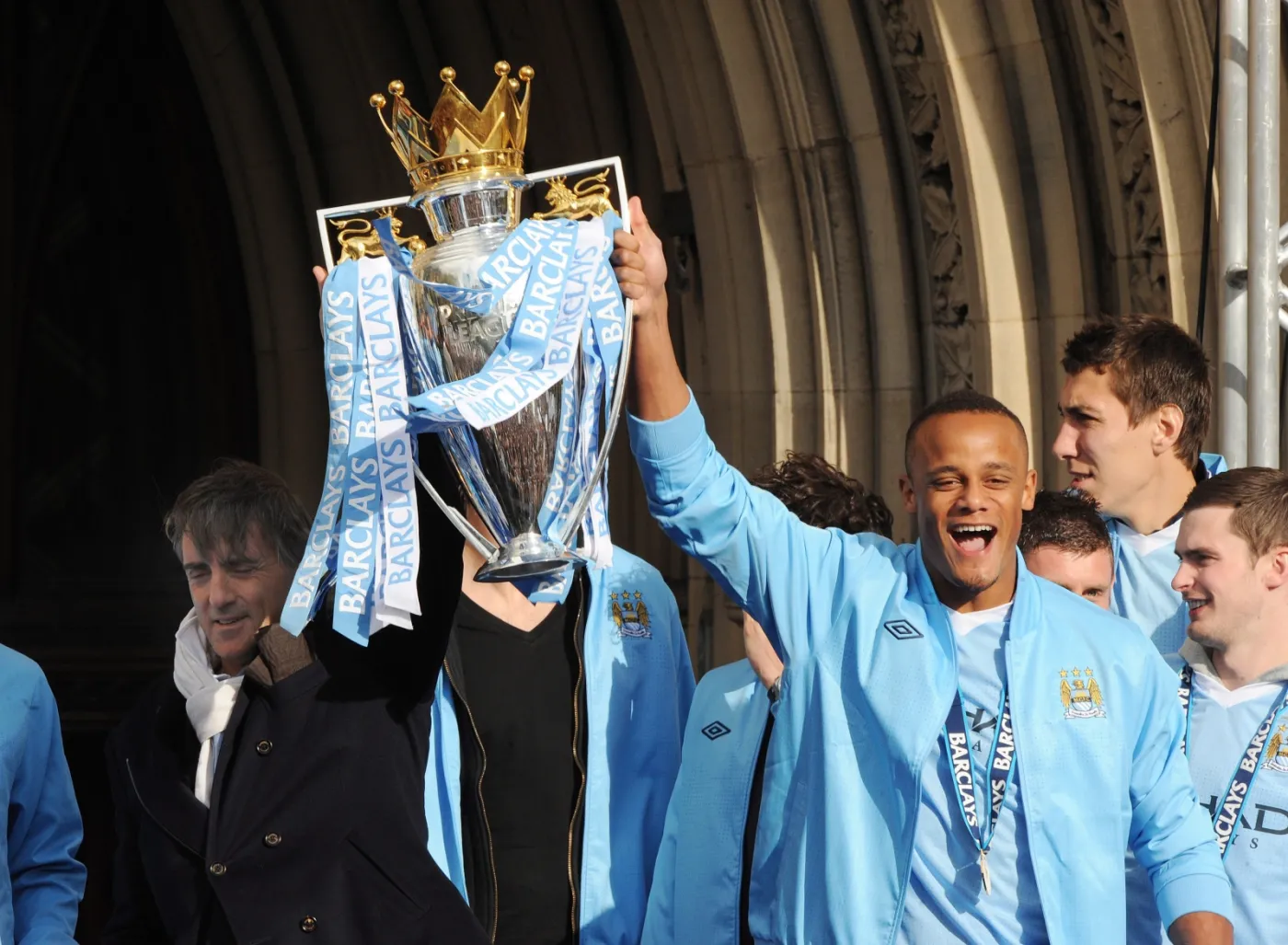 3496763-pilkarze-manchesteru-city-fetuja.jpg