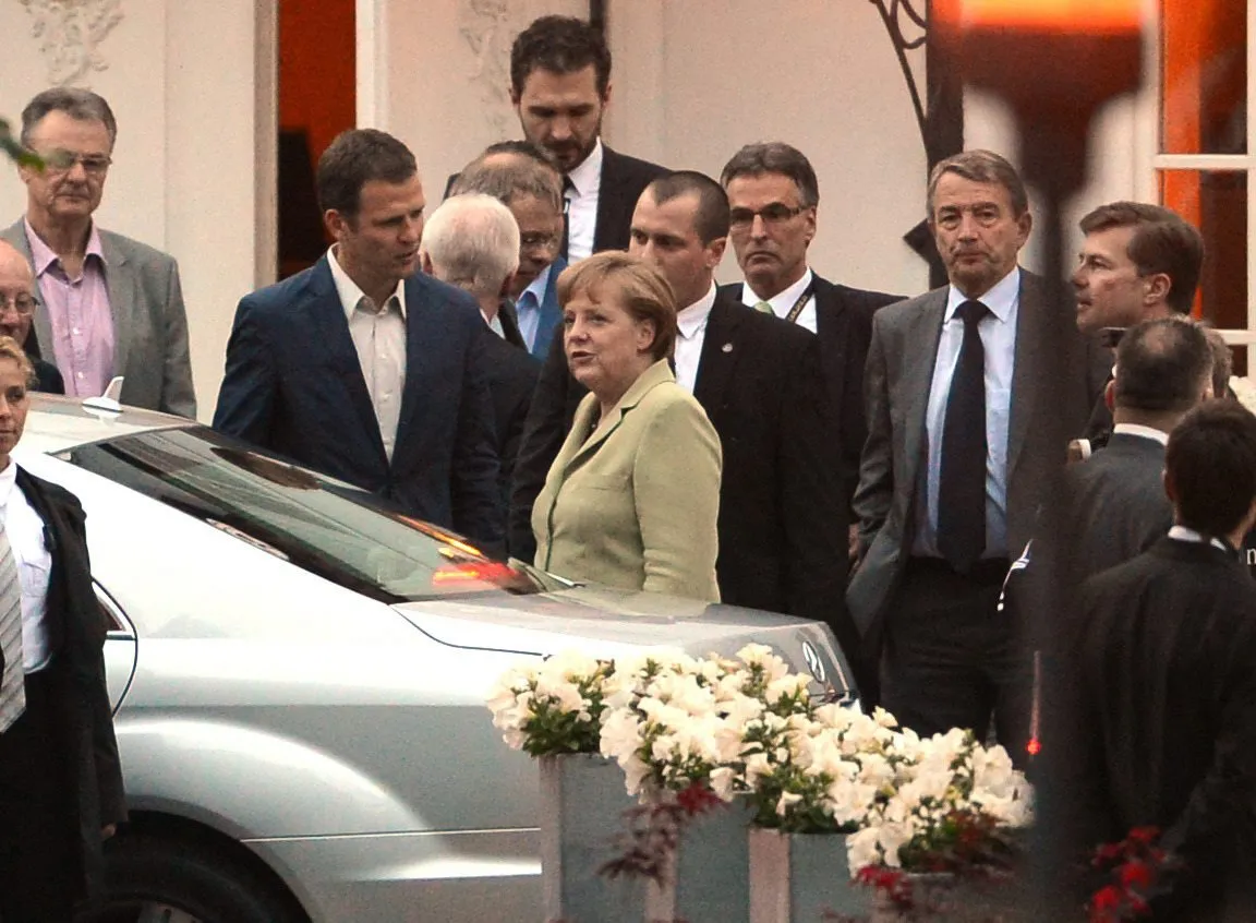 Niemcy zmuszą Hiszpanię do przyjęcia pomocy? Merkel wyjaśnia