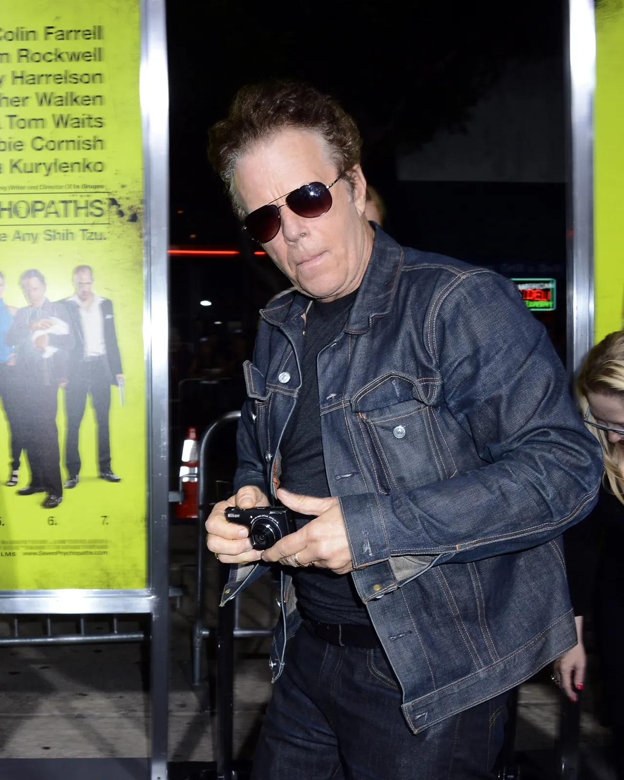 4106792-tom-waits-na-premierze-siedmiu.jpg