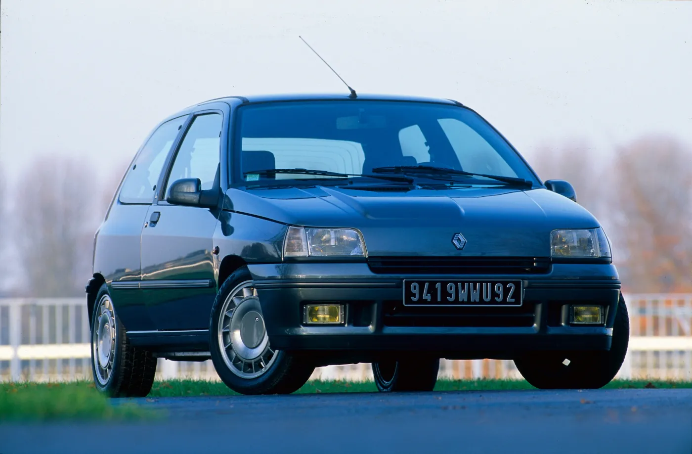 3872076-3-renault-clio-16-s-model-1991.jpg