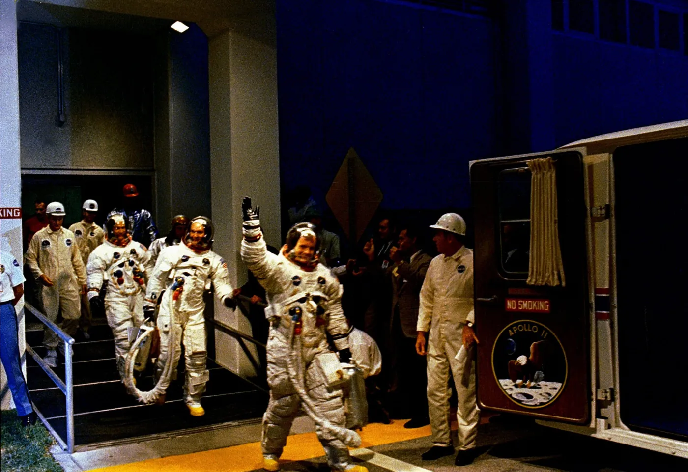 3941187-zaloga-apollo-11-przed-odlotem.jpg