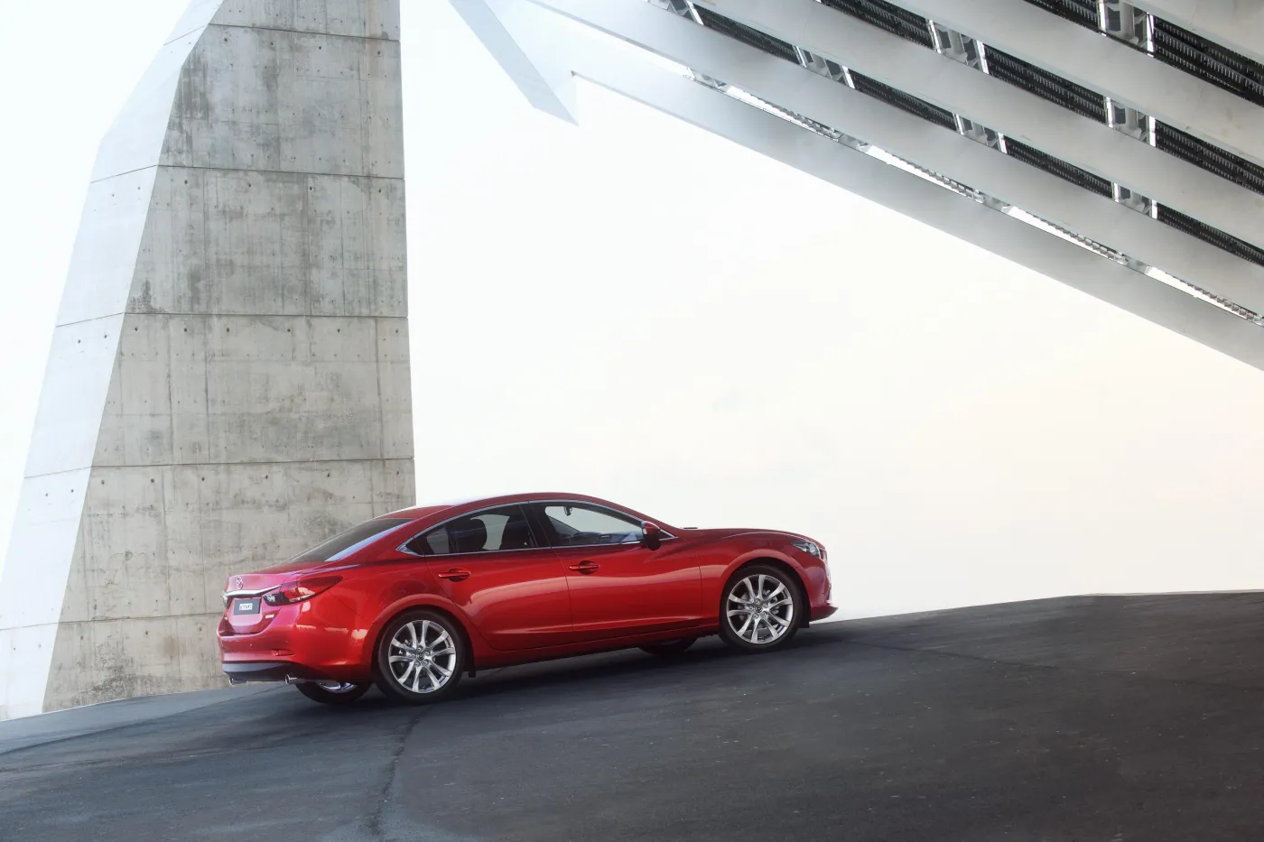 3951923-588632-mazda6-sedan-2012-still-02.jpg