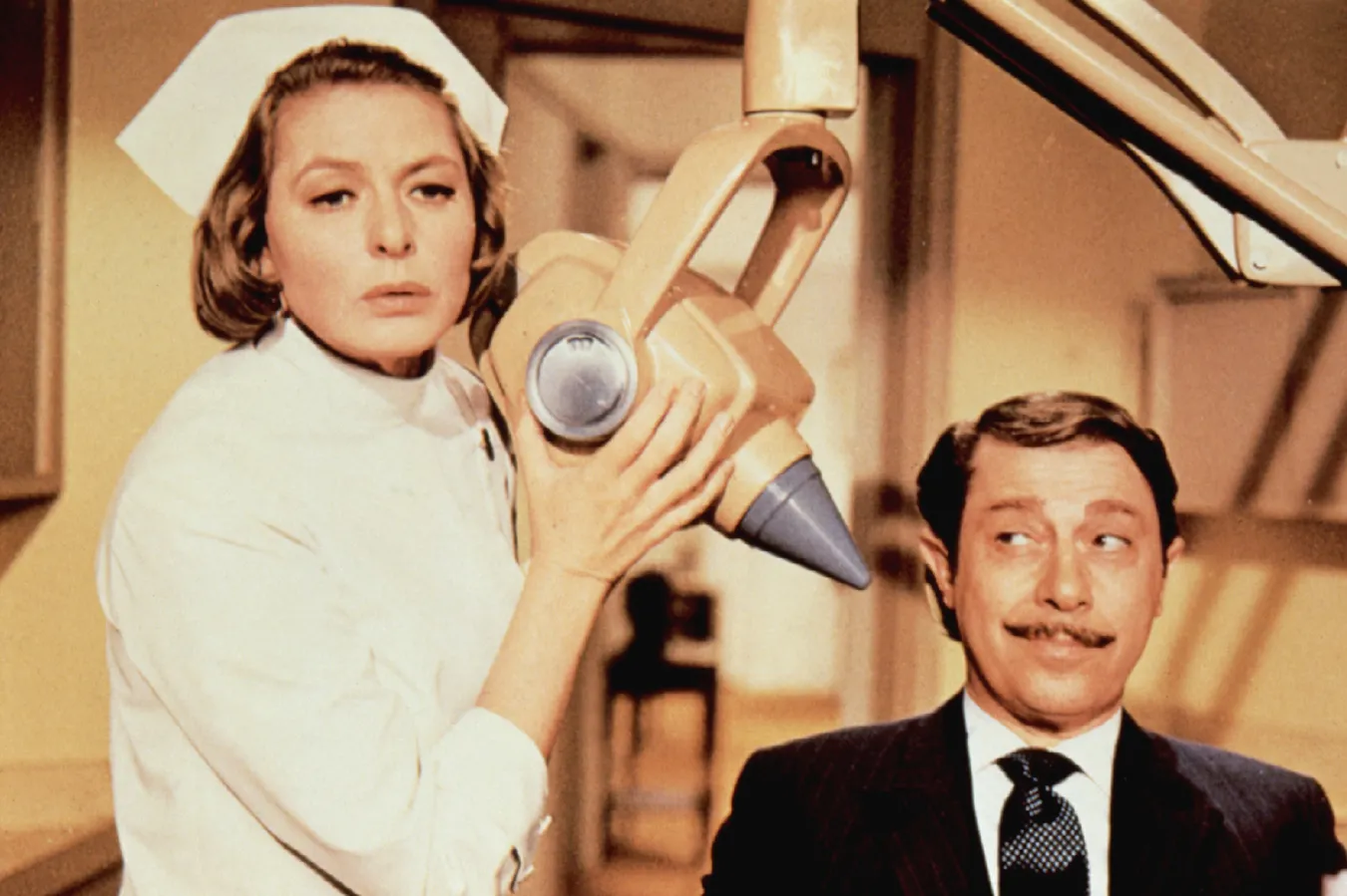 3955650-ingrid-bergman-i-vito-scotti-w.jpg
